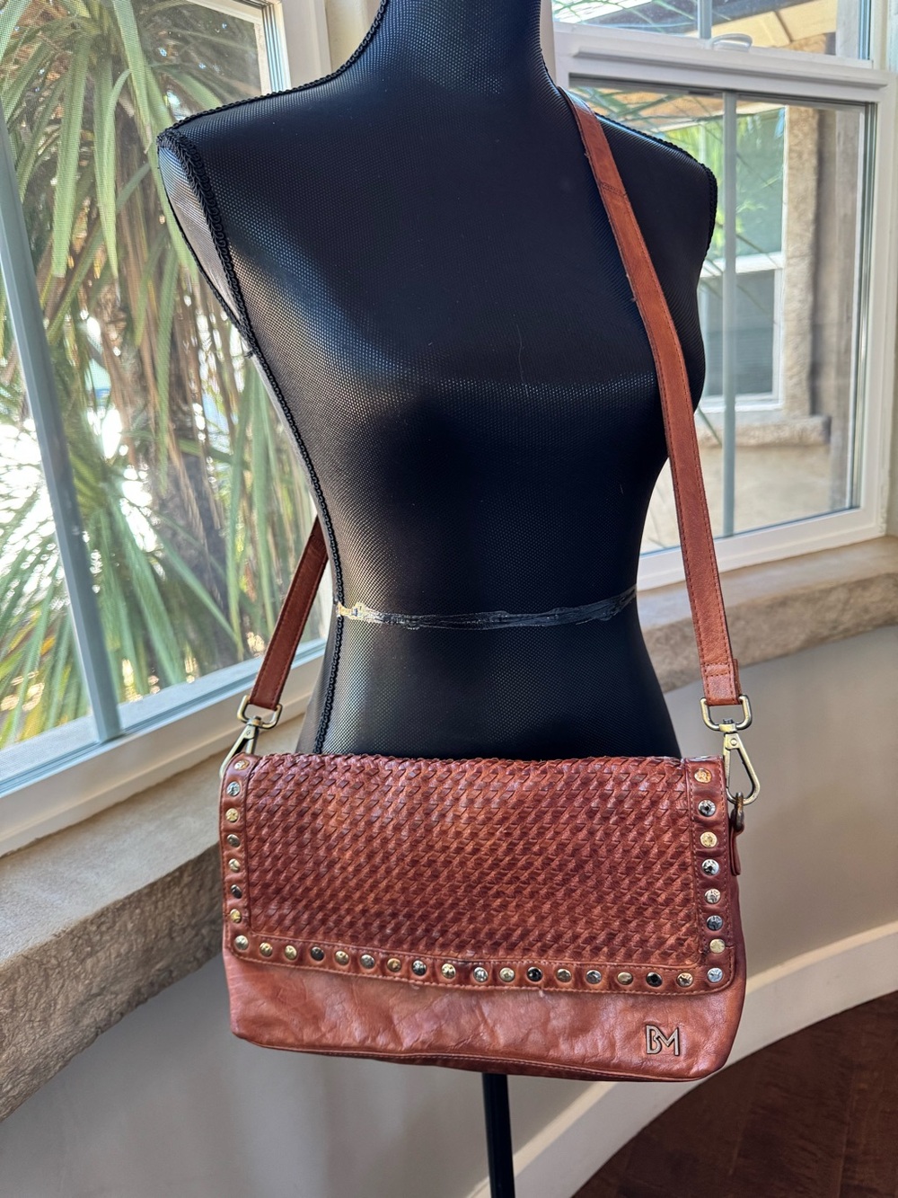 Belleza Mandova Kompanero
The Sling Woven Leather Retro Crossbody Bag Boho Purse